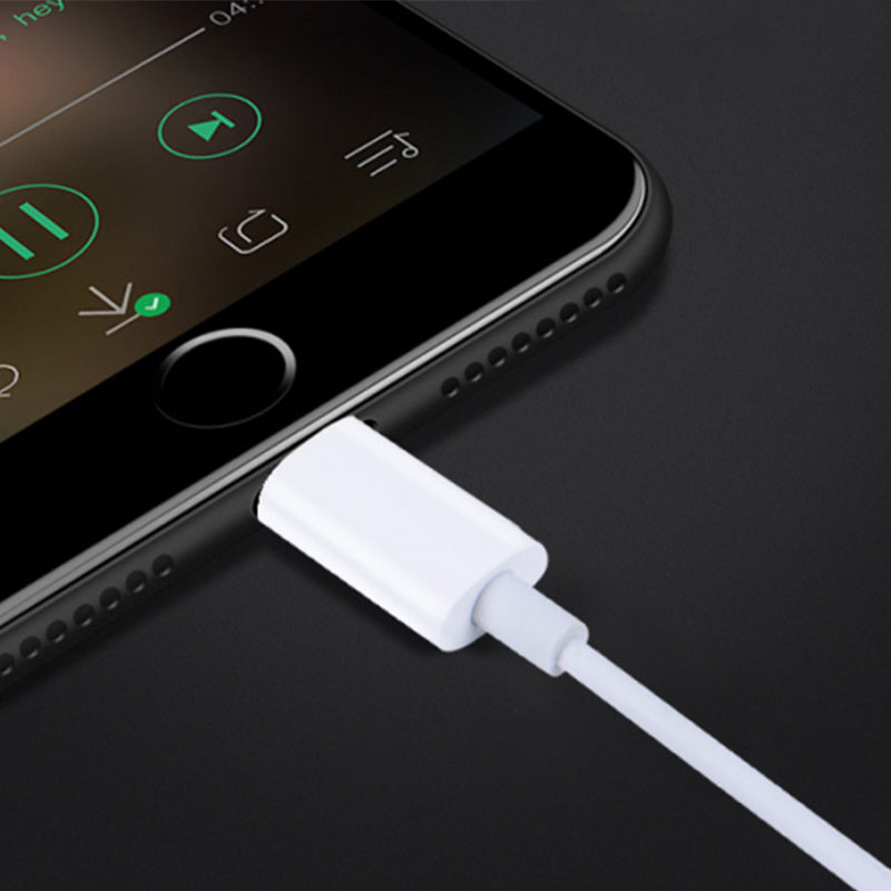 2-in-1 Aux Lightning+3.5mm adapter(Music and Charge)