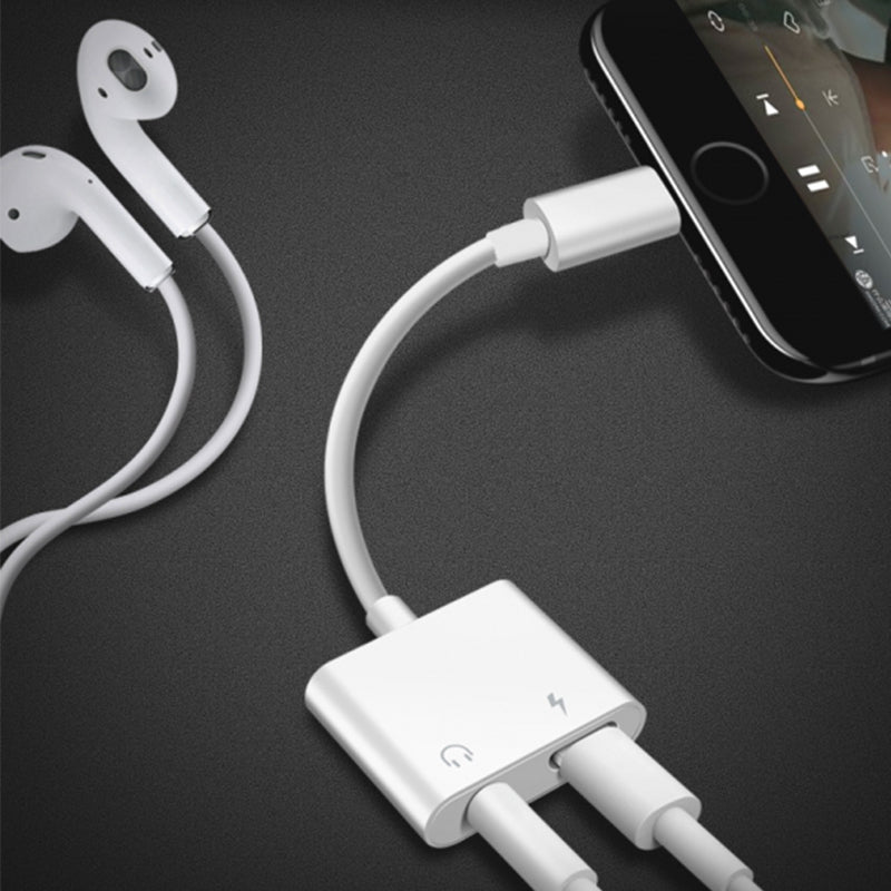 2-in-1 Aux Lightning+3.5mm adapter(Music and Charge)