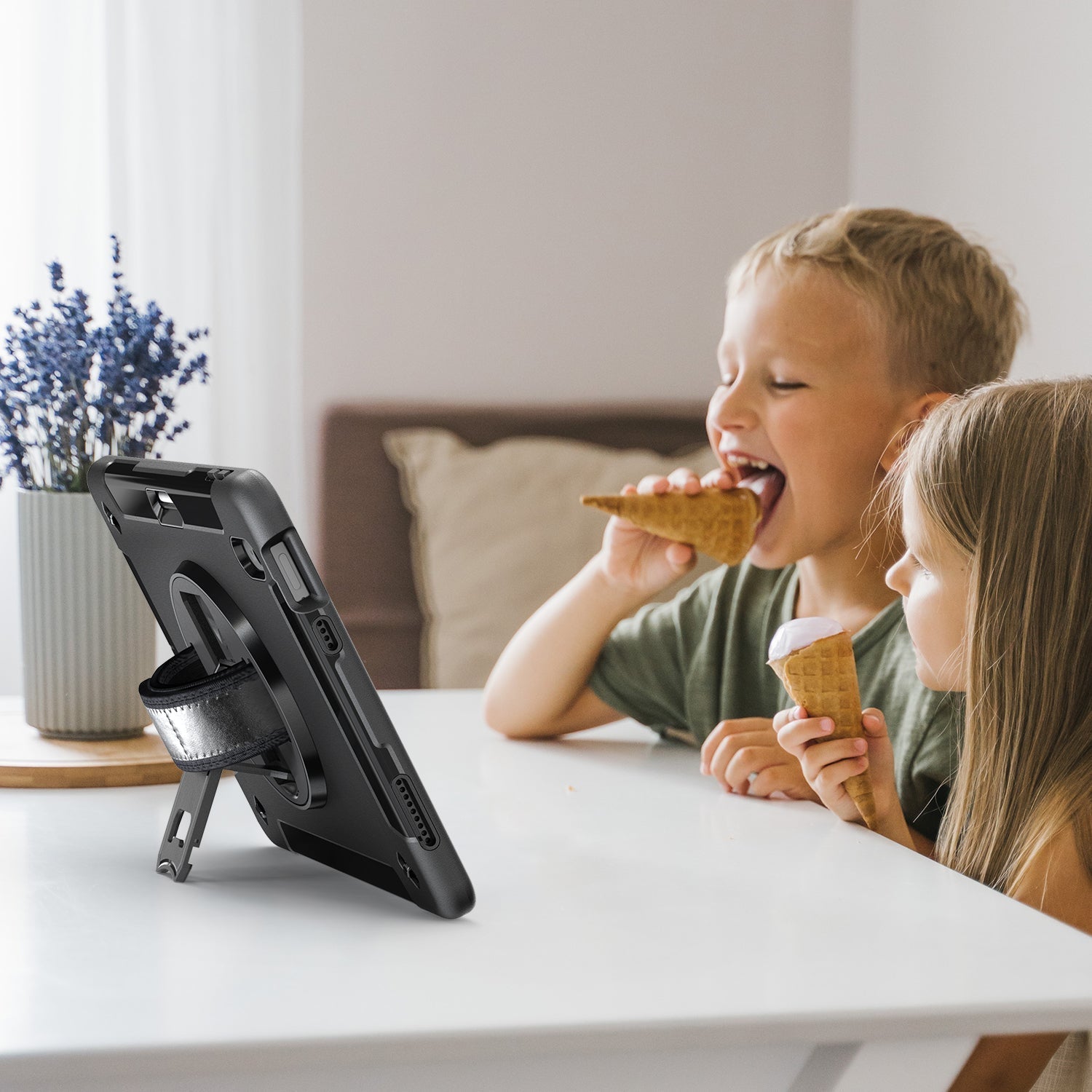 Rugged Case with Pen Holder for iPad Pro 2025(M5)/2024(M4) 11"